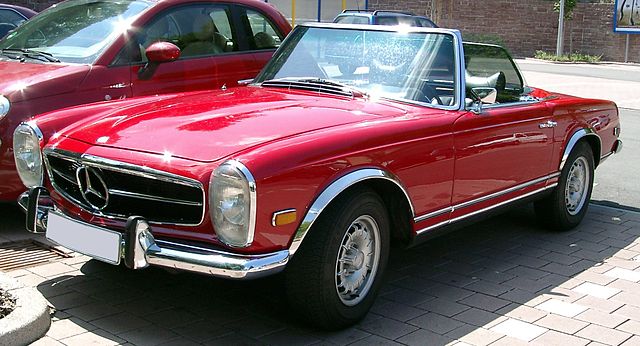 Mercedes-Bens 113